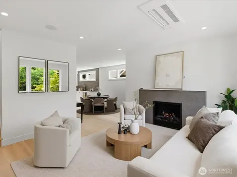 1970 25th Avenue E Seattle WA 98112