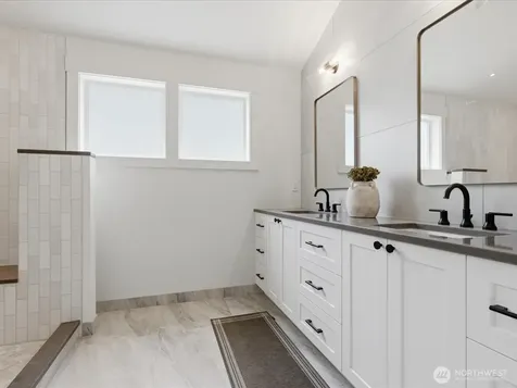 1970 25th Avenue E Seattle WA 98112