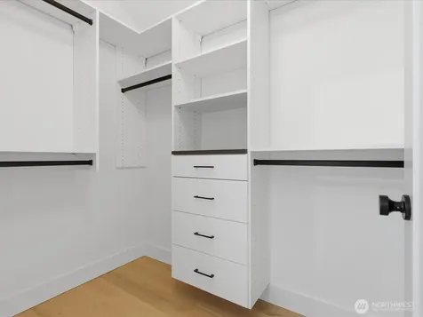 1970 25th Avenue E Seattle WA 98112