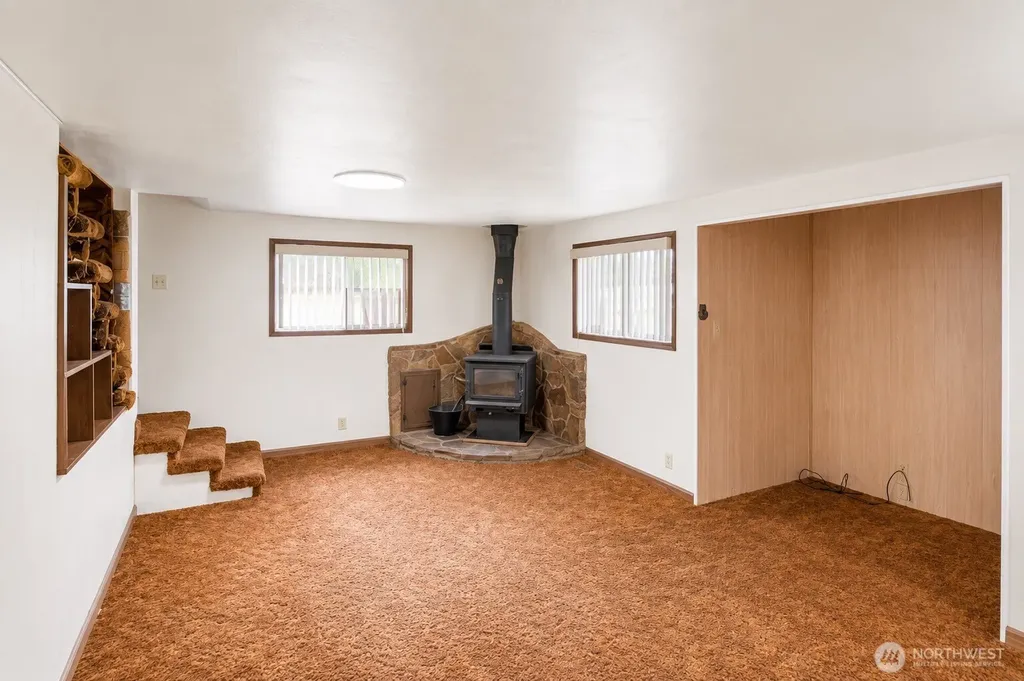 4320 Black Lake Belmore Road SW Olympia WA 98512