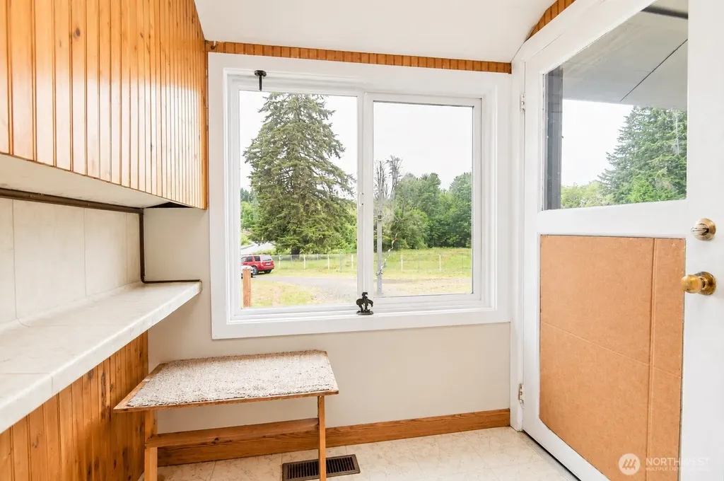 4320 Black Lake Belmore Road SW Olympia WA 98512