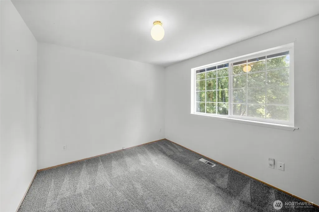 5304 Box Elder Court SW Olympia WA 98512