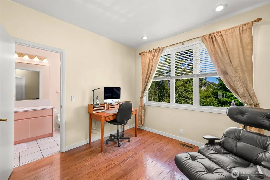 1005 11th Street Bellingham WA 98225