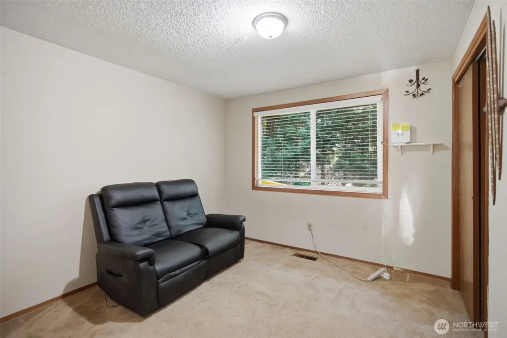 527 Ranger Drive SE Olympia WA 98503