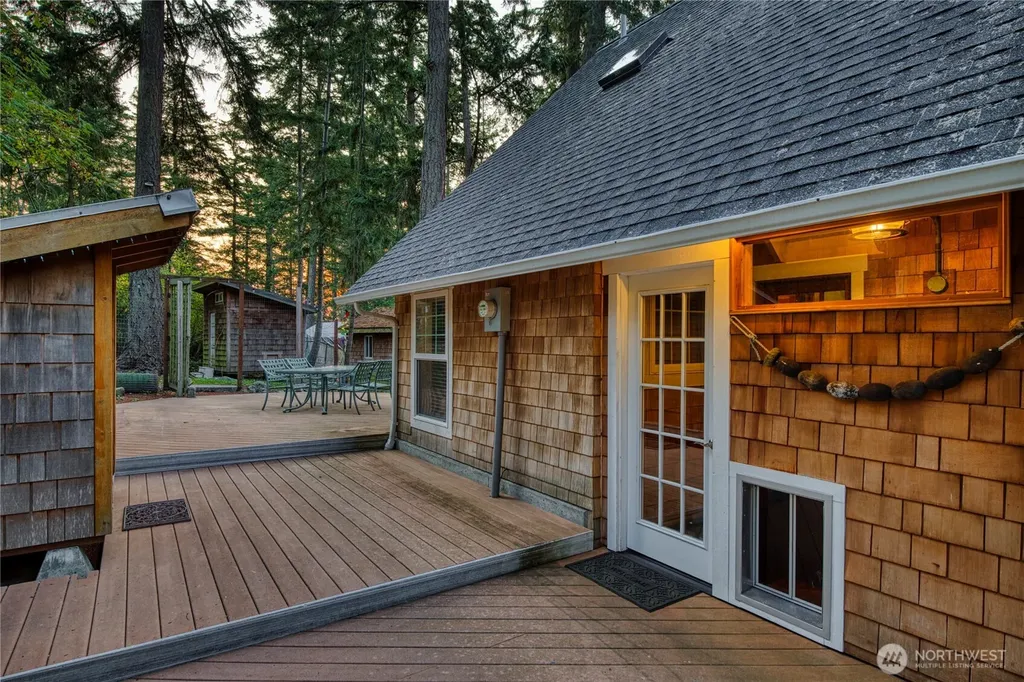 7683 Hideaway Lane Anacortes WA 98221