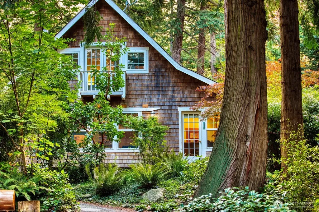 7683 Hideaway Lane Anacortes WA 98221