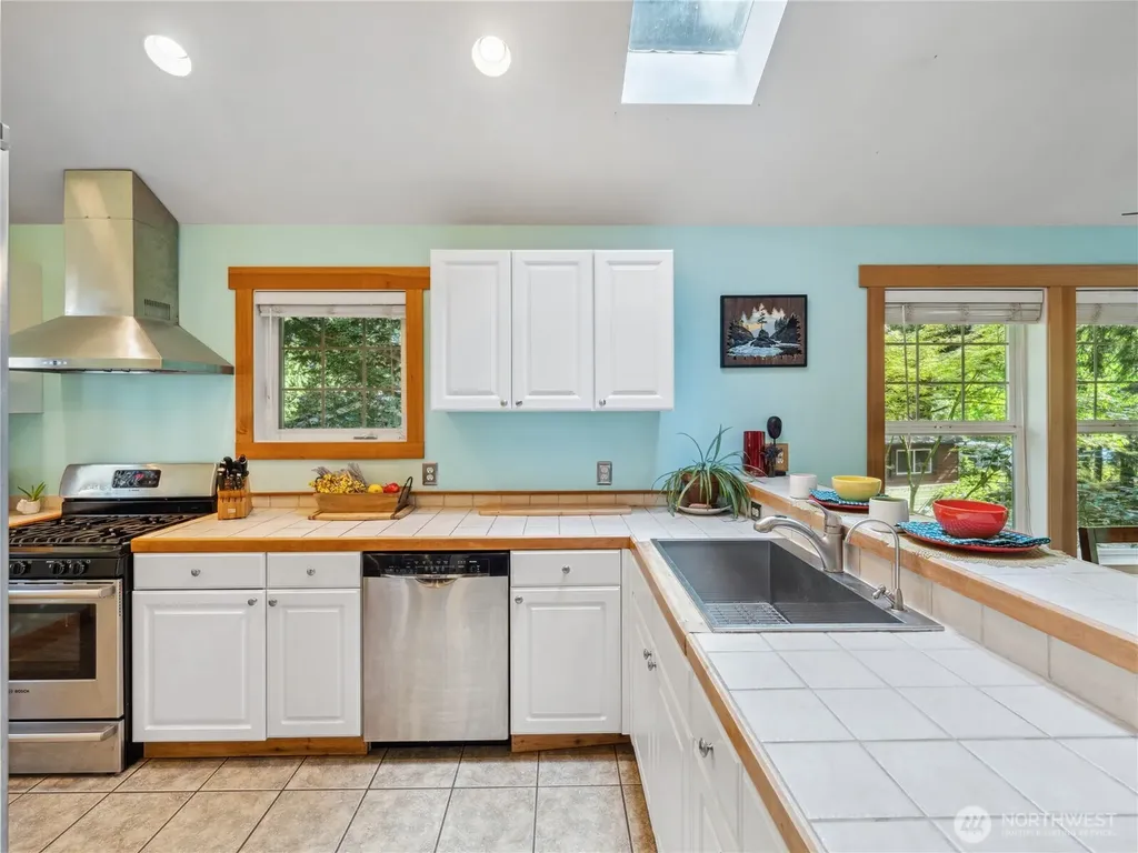 7683 Hideaway Lane Anacortes WA 98221