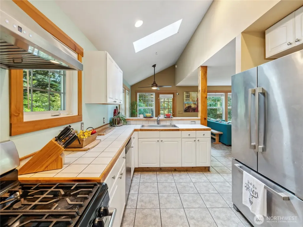 7683 Hideaway Lane Anacortes WA 98221