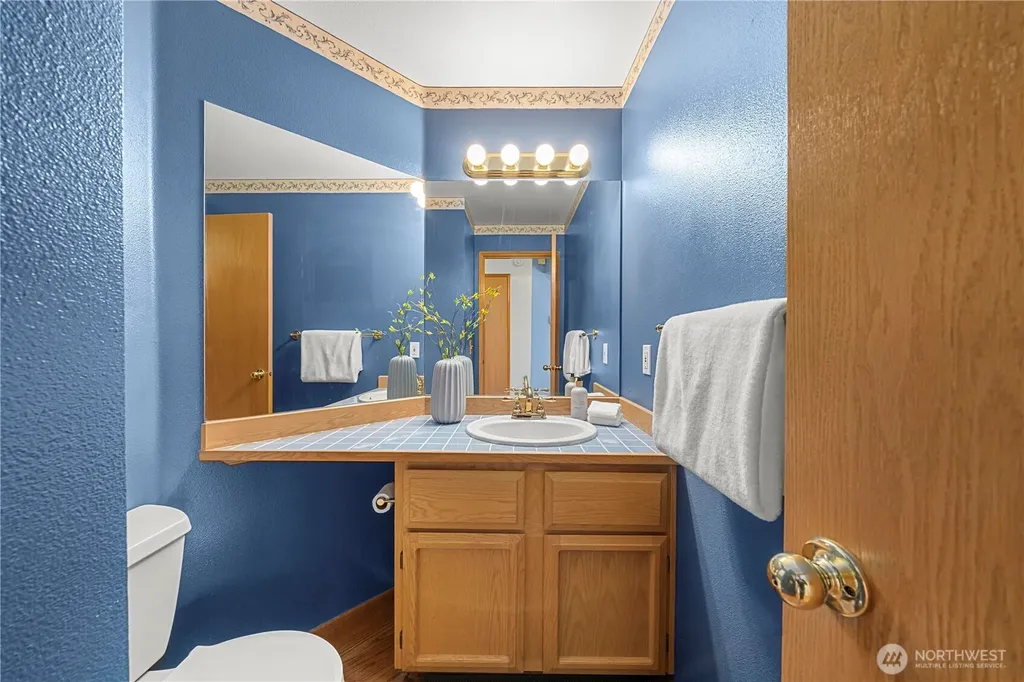 34656 10th Pl SW Federal Way WA 98023