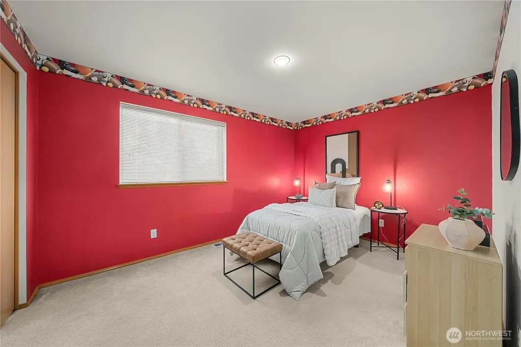 34656 10th Pl SW Federal Way WA 98023