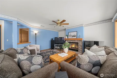 34656 10th Pl SW Federal Way WA 98023