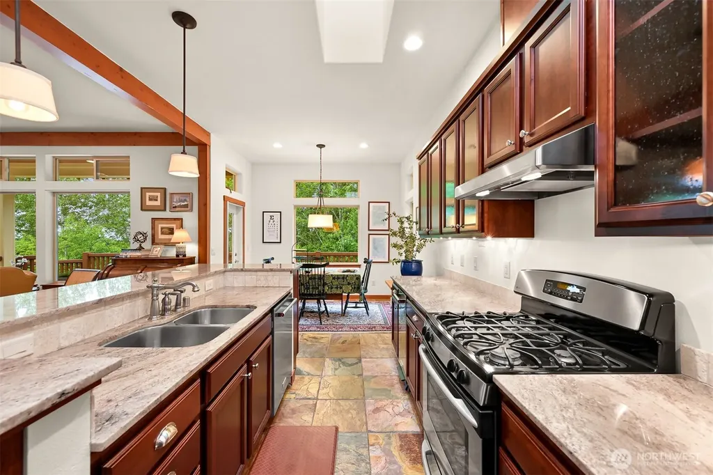 1910 40th Street Bellingham WA 98229