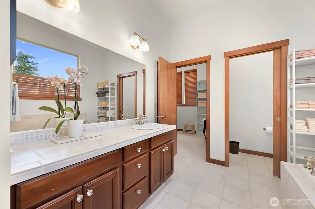 1910 40th Street Bellingham WA 98229