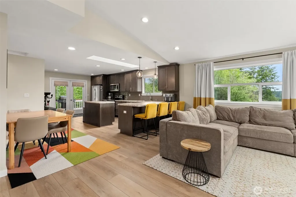3023 Oldani Road Raymond WA 98577