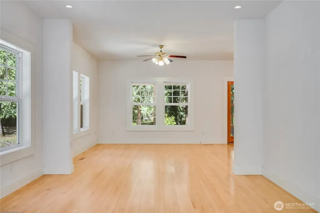 125 River Glen Terrace Kalama WA 98625