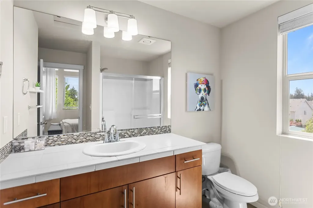 314 Bremerton Avenue NE Renton WA 98059