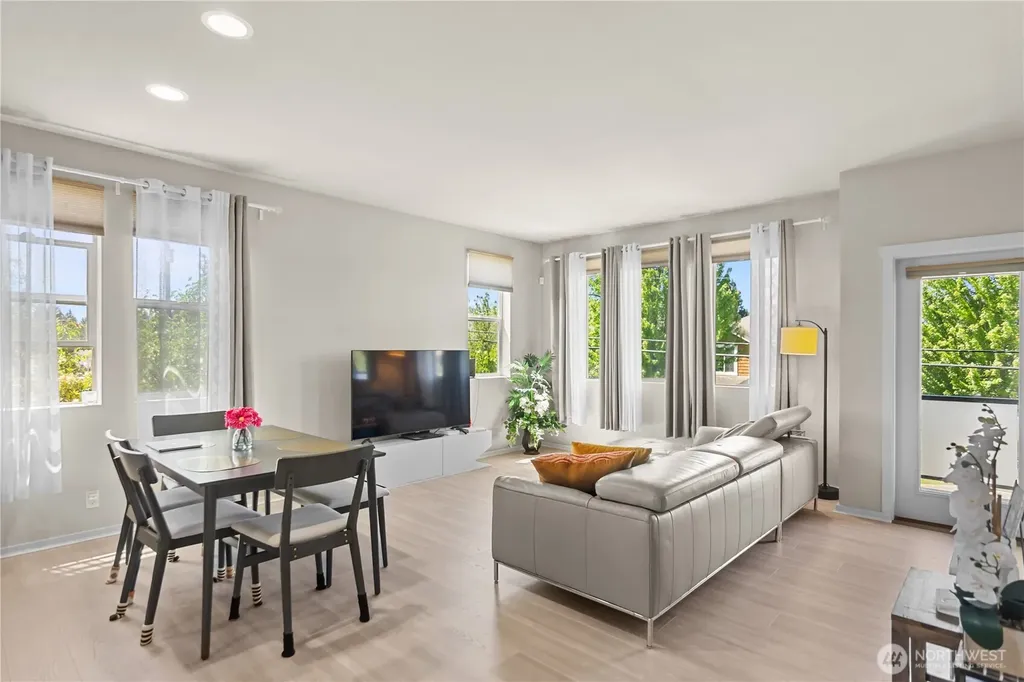 314 Bremerton Avenue NE Renton WA 98059