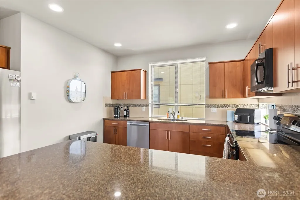 314 Bremerton Avenue NE Renton WA 98059