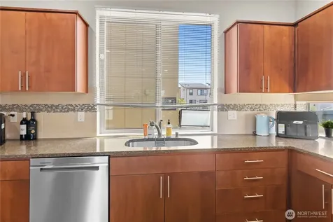 314 Bremerton Avenue NE Renton WA 98059