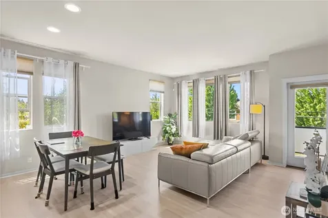 314 Bremerton Avenue NE Renton WA 98059