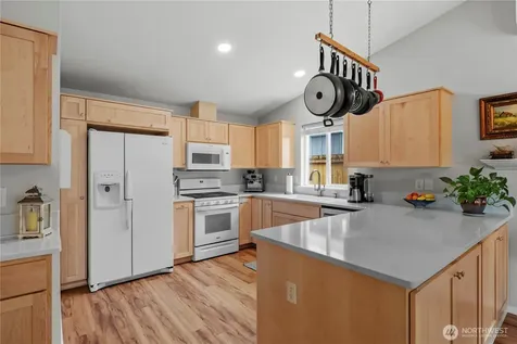 6326 107th Place NE Marysville WA 98270