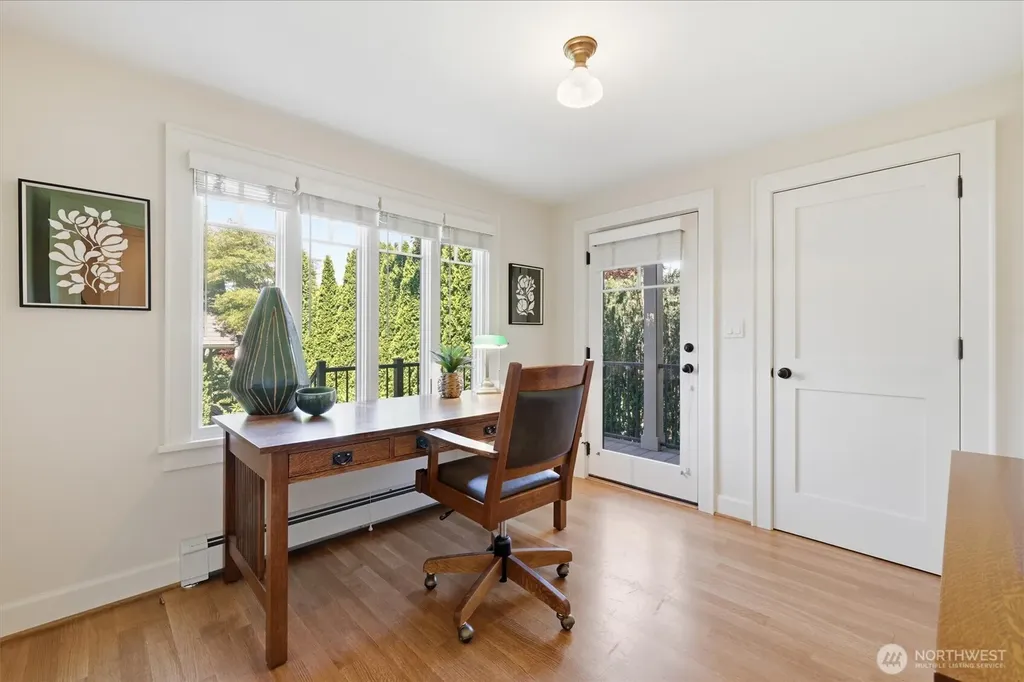 5937 37th Avenue SW Seattle WA 98126
