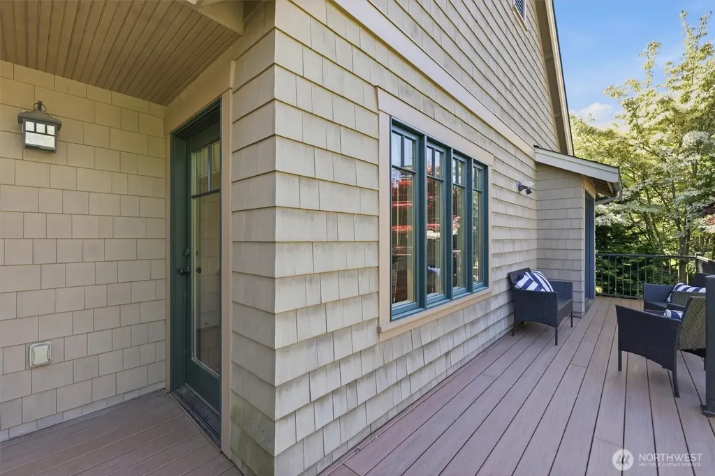 5937 37th Avenue SW Seattle WA 98126