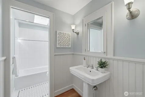 5937 37th Avenue SW Seattle WA 98126