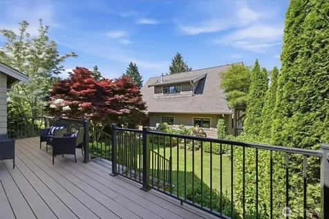 5937 37th Avenue SW Seattle WA 98126