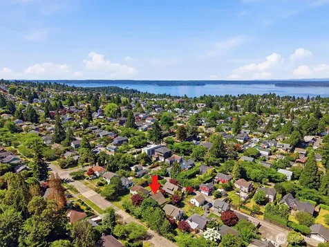 5937 37th Avenue SW Seattle WA 98126