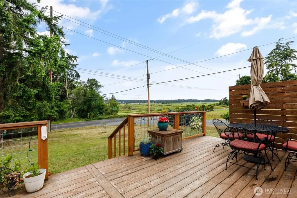 975 Ferry Avenue Coupeville WA 98239