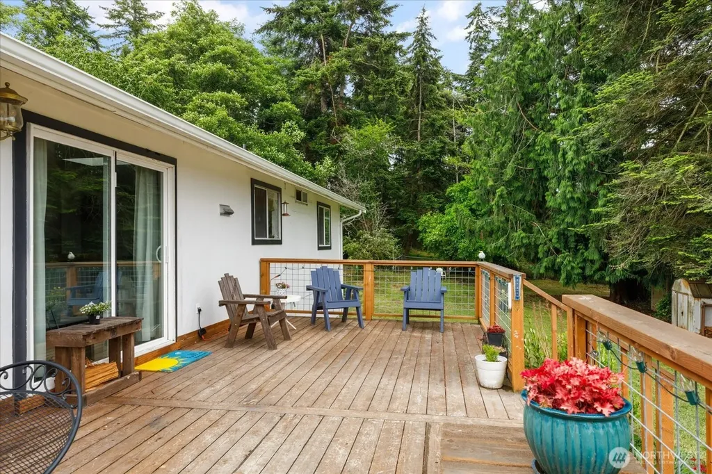 975 Ferry Avenue Coupeville WA 98239