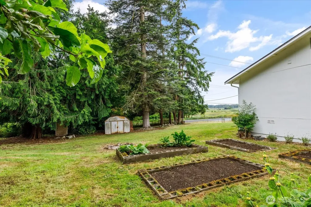 975 Ferry Avenue Coupeville WA 98239