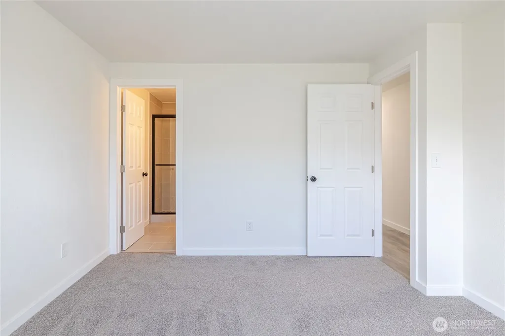 1005 E 63rd Street Tacoma WA 98404
