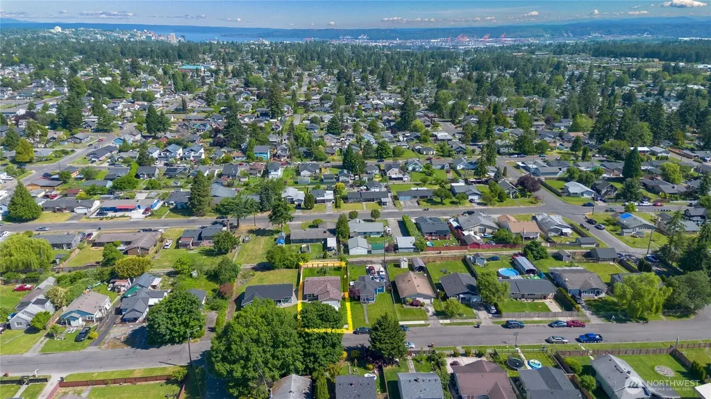 1005 E 63rd Street Tacoma WA 98404