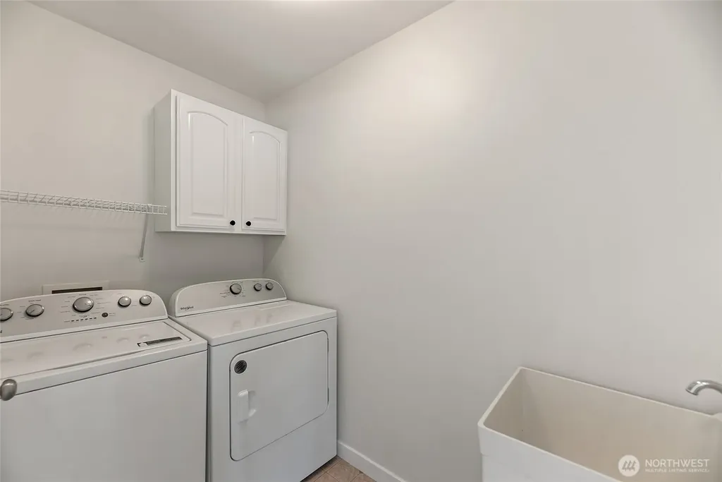 765 Vashon Avenue NE Renton WA 98059