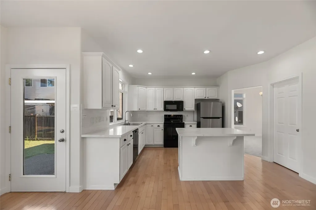 765 Vashon Avenue NE Renton WA 98059