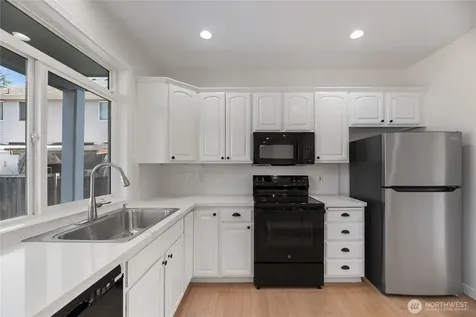 765 Vashon Avenue NE Renton WA 98059