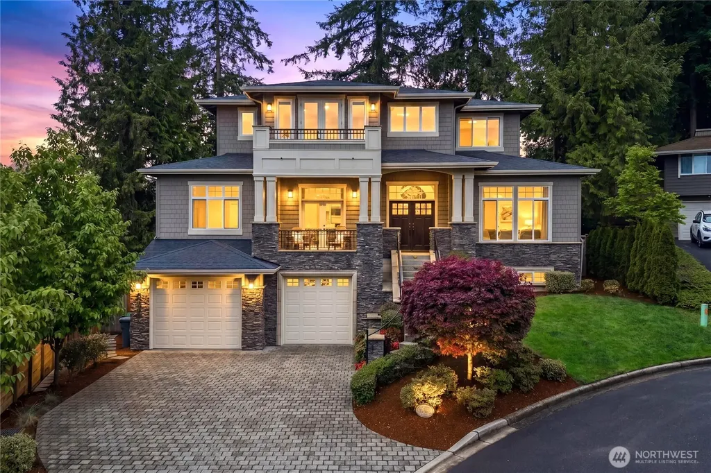 10223 NE 22nd Place Bellevue WA 98004