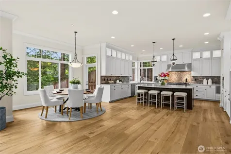 10223 NE 22nd Place Bellevue WA 98004