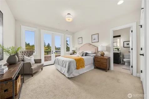 10223 NE 22nd Place Bellevue WA 98004