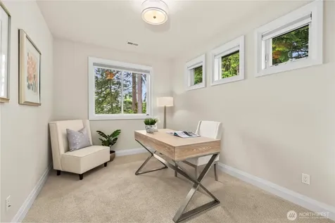 10223 NE 22nd Place Bellevue WA 98004