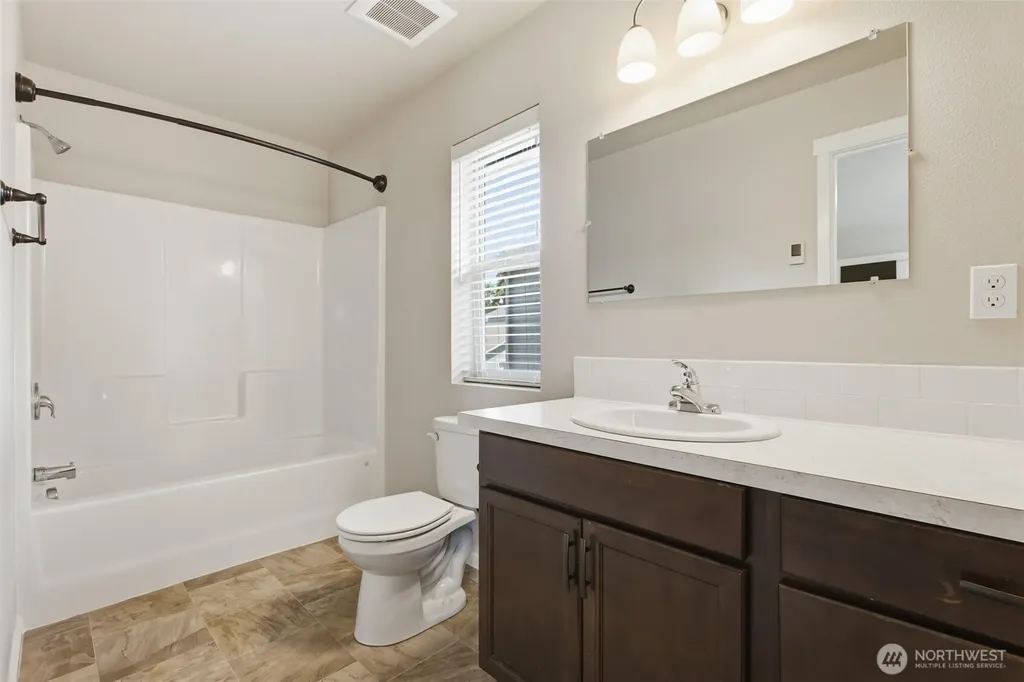 714 SE Olga Circle Port Orchard WA 98366