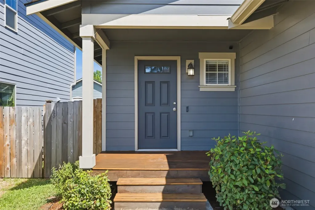 714 SE Olga Circle Port Orchard WA 98366