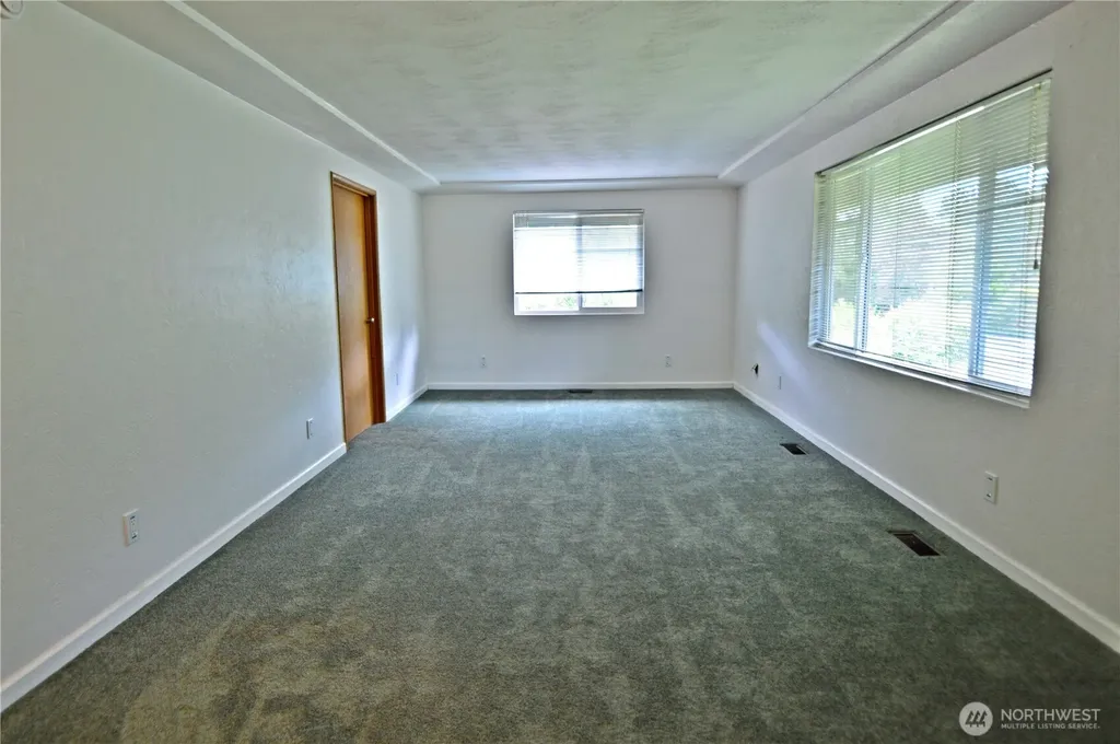 3218 114th Avenue E Edgewood WA 98372