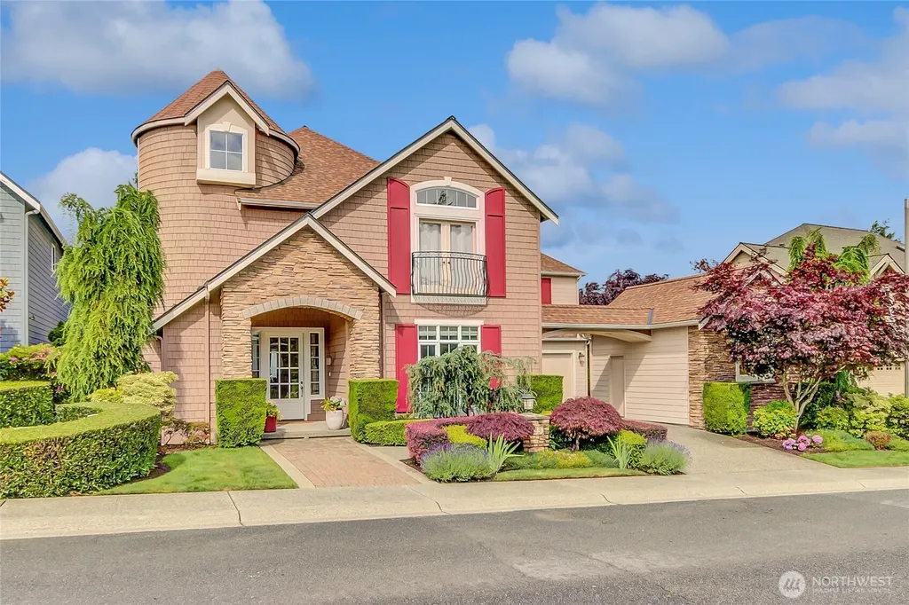 323 240th Place SE Sammamish WA 98074