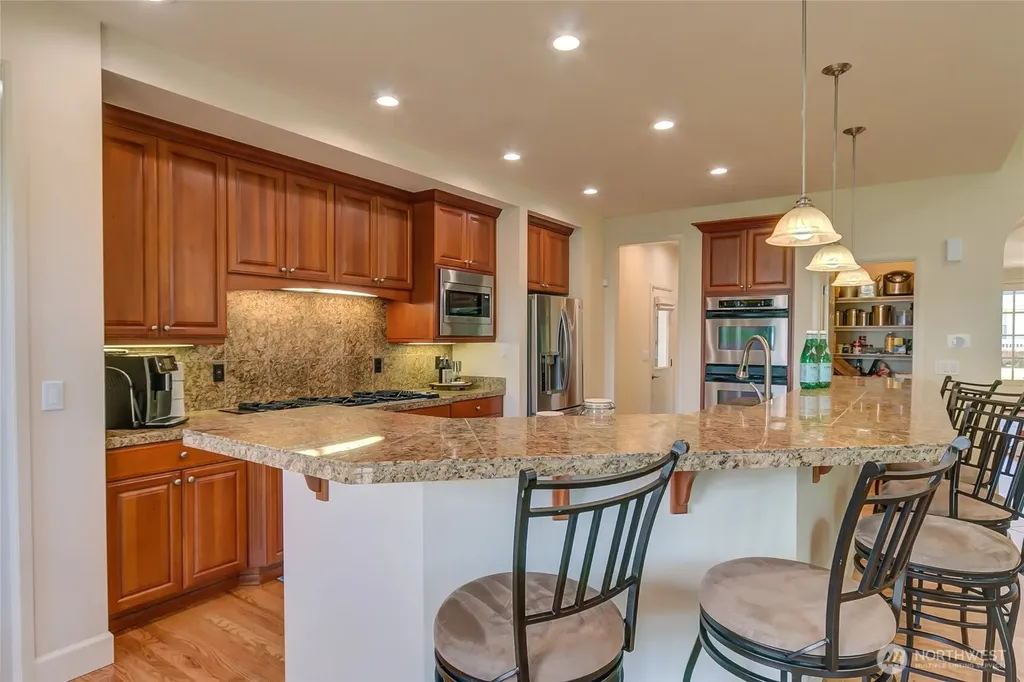 323 240th Place SE Sammamish WA 98074