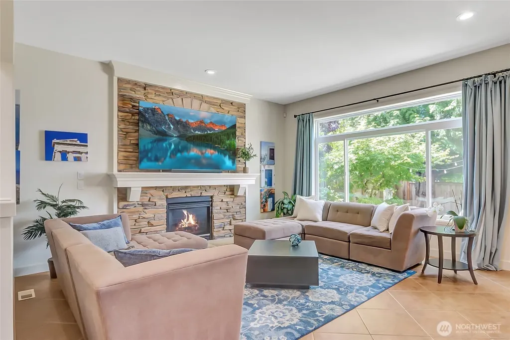 323 240th Place SE Sammamish WA 98074