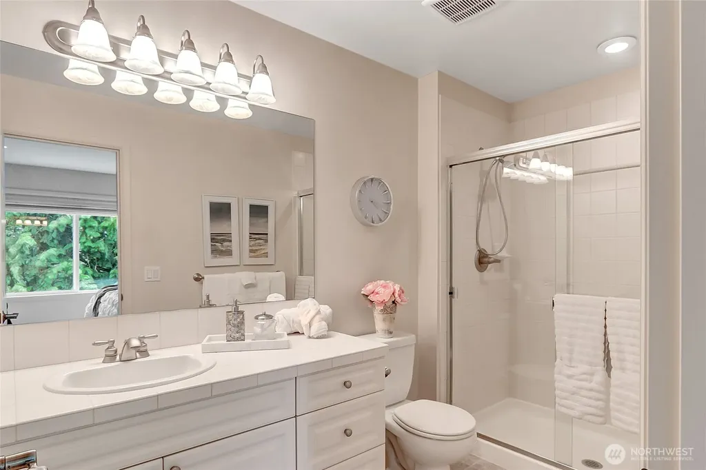323 240th Place SE Sammamish WA 98074