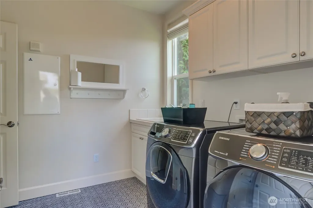 323 240th Place SE Sammamish WA 98074